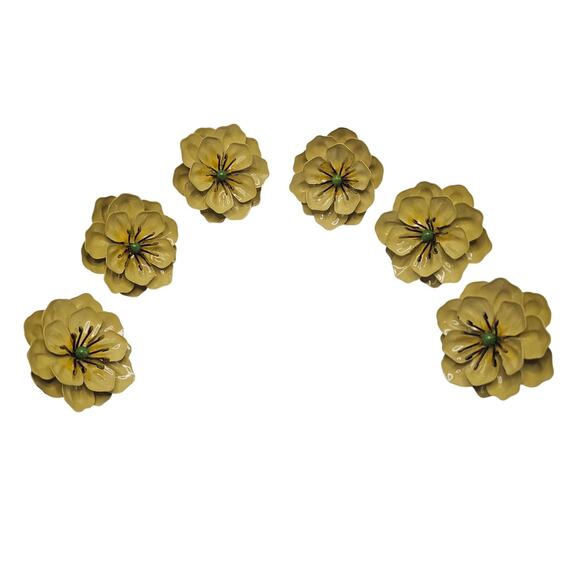 VTG Set of 6 Country French Toleware Painted Yellow Metal Napkin Rings - Picture 3 of 7